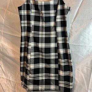 A little black (&white) mini dress